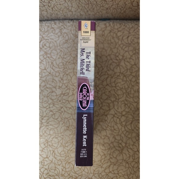 The Third Mrs‎ Mitchell: At the Carolina Diner (Harlequin Superromance) - GOOD - Picture 3 of 4